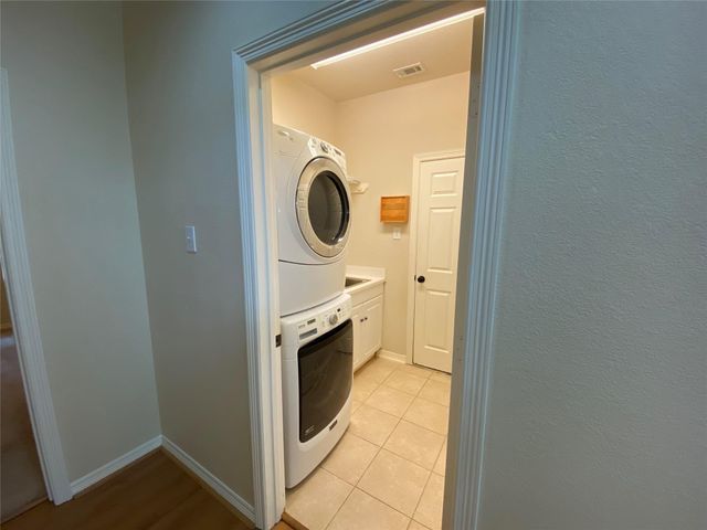 6018 Sugar Bush Drive, Magnolia, TX 77354