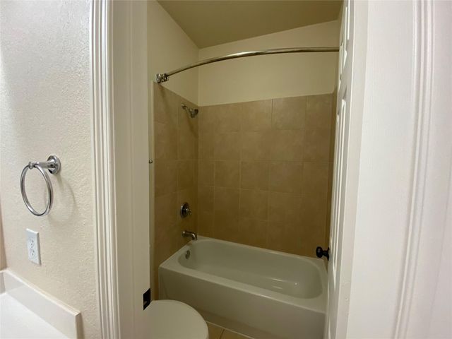 6018 Sugar Bush Drive, Magnolia, TX 77354