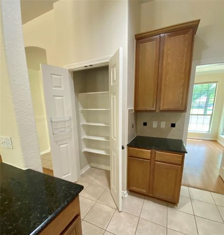 6018 Sugar Bush Drive, Magnolia, TX 77354