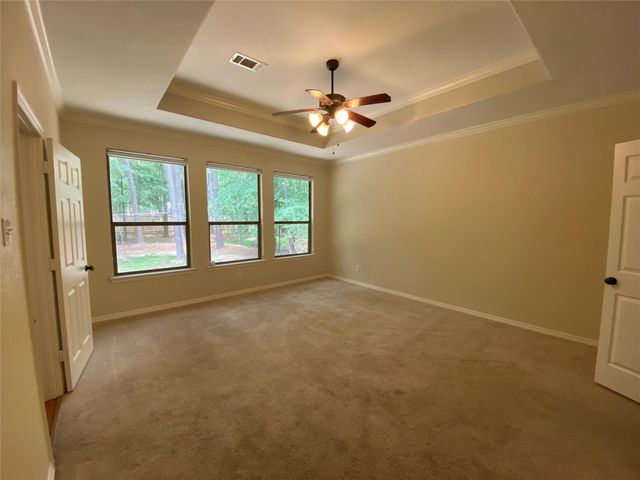 6018 Sugar Bush Drive, Magnolia, TX 77354