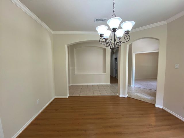 6018 Sugar Bush Drive, Magnolia, TX 77354