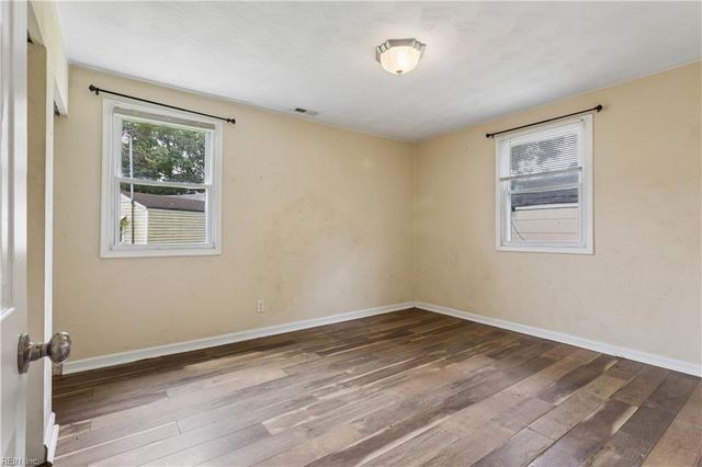 2916 Berkley AVE, Chesapeake, VA 23325