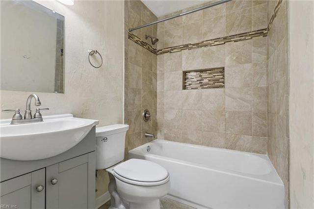 2916 Berkley AVE, Chesapeake, VA 23325