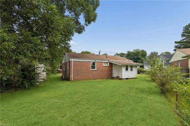 2916 Berkley AVE, Chesapeake, VA 23325