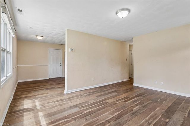 2916 Berkley AVE, Chesapeake, VA 23325