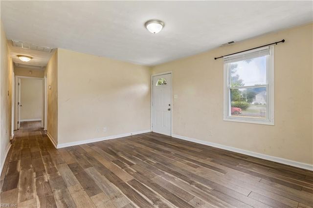 2916 Berkley AVE, Chesapeake, VA 23325
