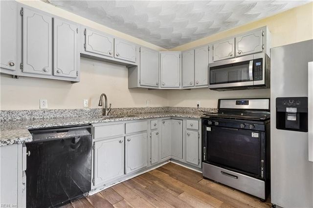 2916 Berkley AVE, Chesapeake, VA 23325