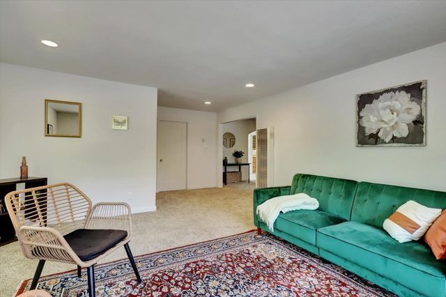 13207 Ridge Rd, Grass Valley, CA 95945