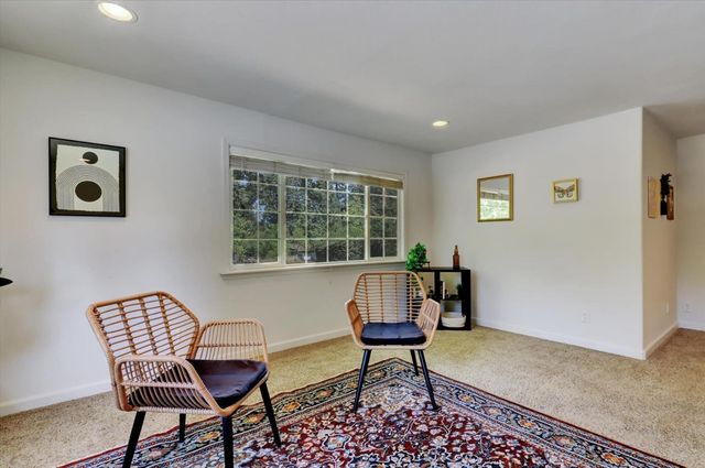 13207 Ridge Rd, Grass Valley, CA 95945