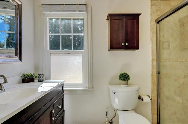 13207 Ridge Rd, Grass Valley, CA 95945