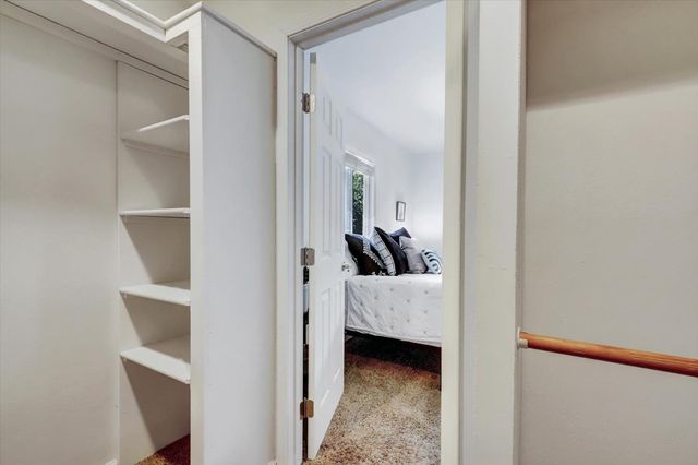 13207 Ridge Rd, Grass Valley, CA 95945