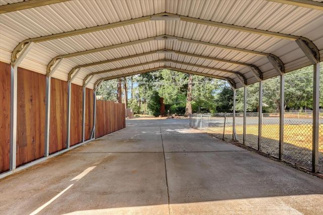 13207 Ridge Rd, Grass Valley, CA 95945