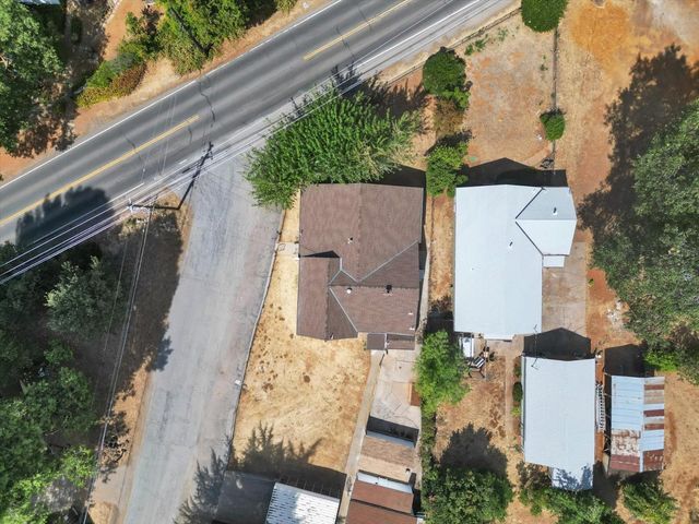 13207 Ridge Rd, Grass Valley, CA 95945