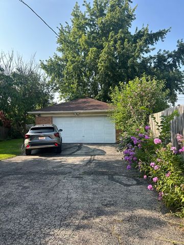 10850 Claridge Avenue, Westchester, IL 60154