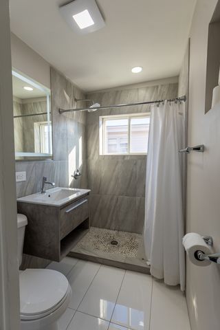 10850 Claridge Avenue, Westchester, IL 60154