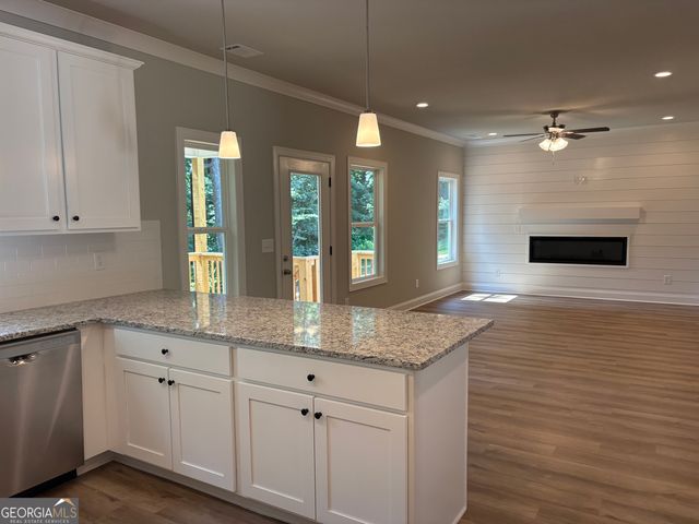 130 Mountain Creek Lane, Maysville, GA 30558