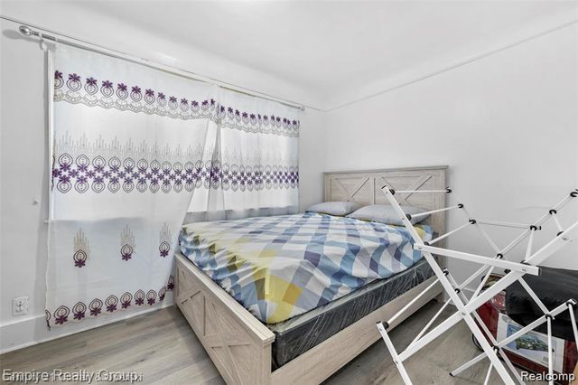 5908 Williamson Street, Dearborn, MI 48126