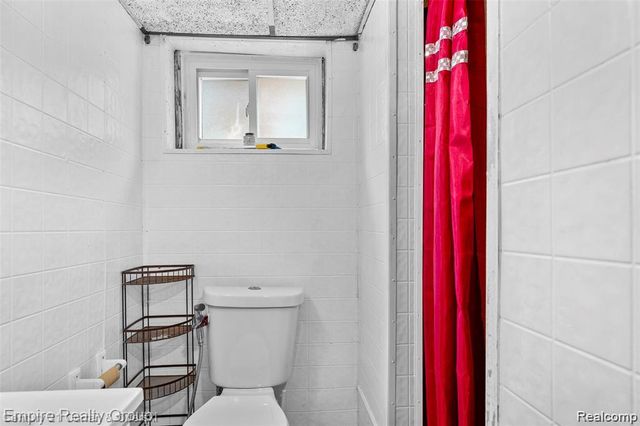 5908 Williamson Street, Dearborn, MI 48126