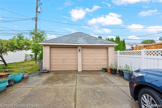 5908 Williamson Street, Dearborn, MI 48126