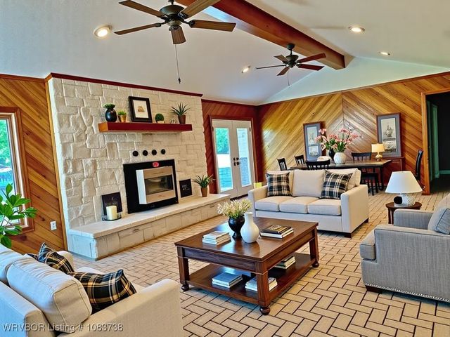 7434 N 217 Highway, Charleston, AR 72933