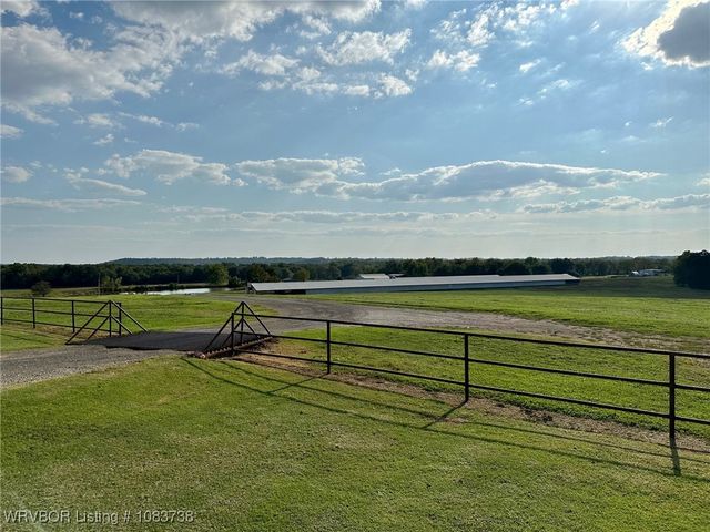 7434 N 217 Highway, Charleston, AR 72933