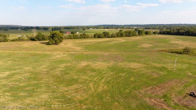 7434 N 217 Highway, Charleston, AR 72933