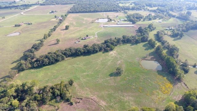 7434 N 217 Highway, Charleston, AR 72933