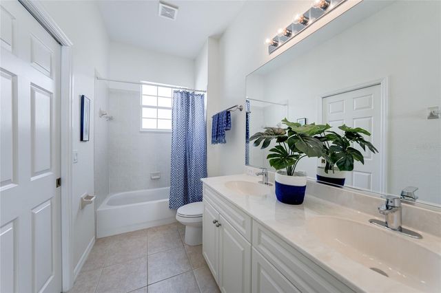 1706 TRIANO CIRCLE 1706, Venice, FL 34292