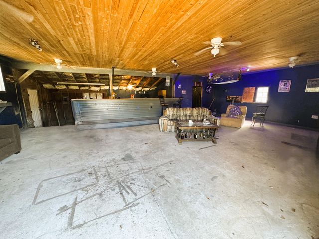 181 Dove Ln, Leesville, LA 71446