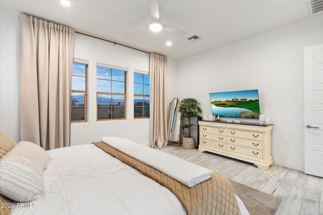 21514 N 58TH Street, Phoenix, AZ 85054