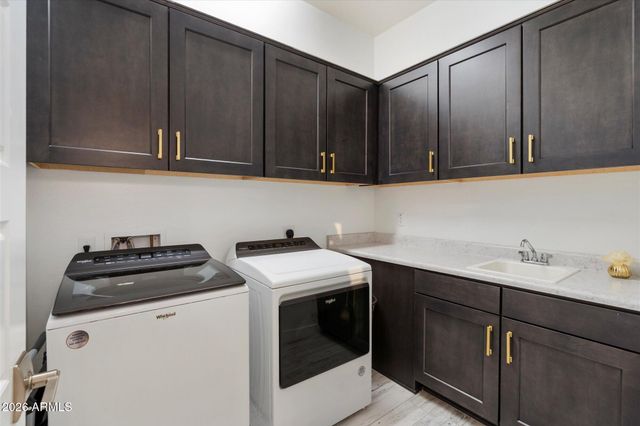 21514 N 58TH Street, Phoenix, AZ 85054