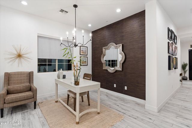 21514 N 58TH Street, Phoenix, AZ 85054