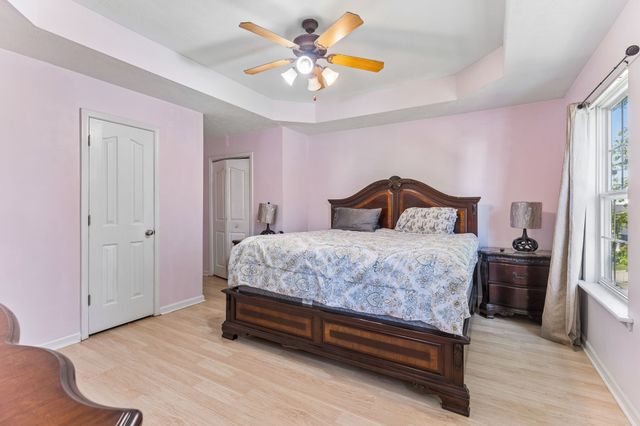 1322 Tonya Dr, La Vergne, TN 37086