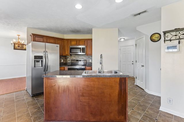 1322 Tonya Dr, La Vergne, TN 37086