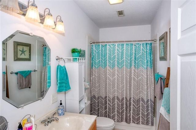 190 Raintree Court, Demorest, GA 30535