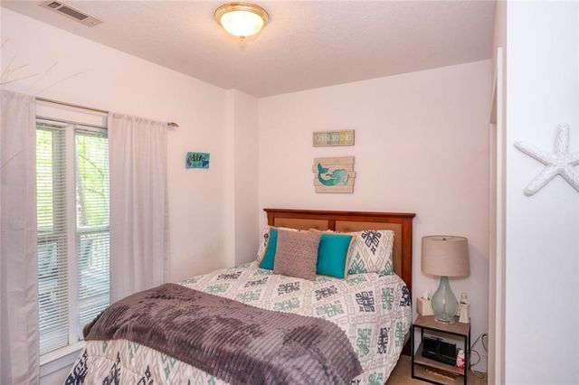 190 Raintree Court, Demorest, GA 30535