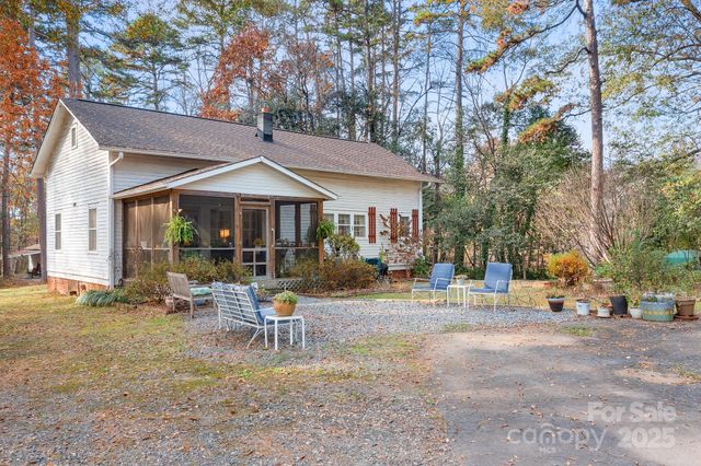 2024 S Point Road, Belmont, NC 28012