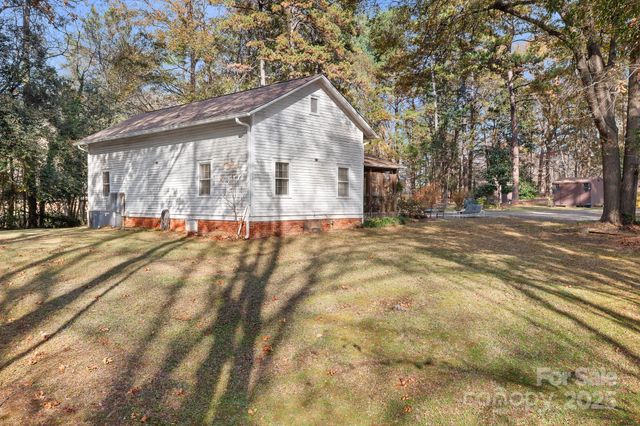2024 S Point Road, Belmont, NC 28012