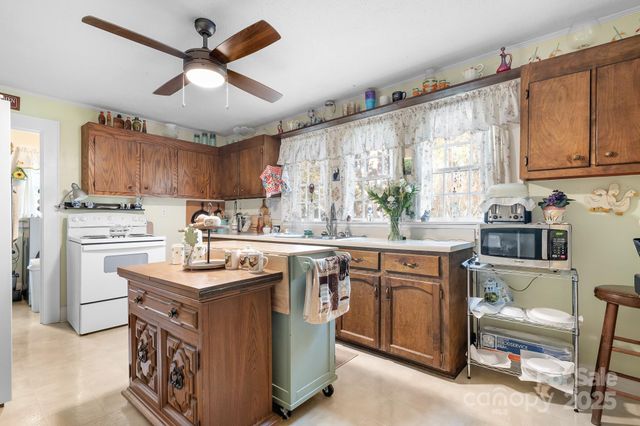 2024 S Point Road, Belmont, NC 28012