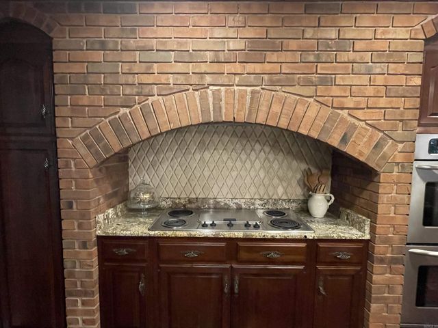 1003 Oakwood Dr, Wynne, AR 72396