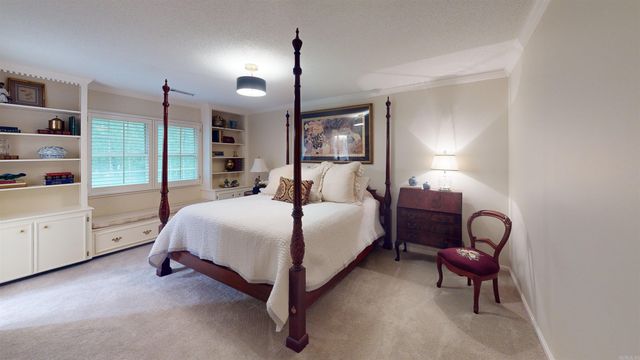 1003 Oakwood Dr, Wynne, AR 72396