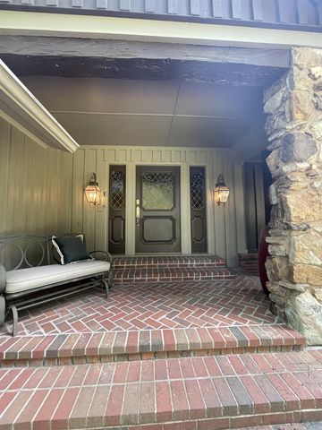 1003 Oakwood Dr, Wynne, AR 72396