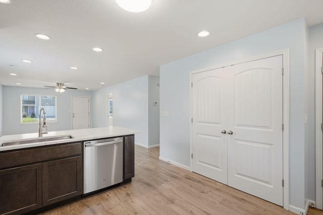 8025 N GLEN MEADOW DR, Columbia, MO 65202