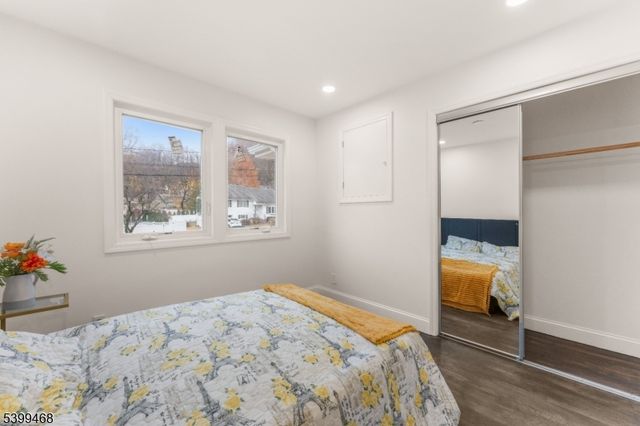 28 Charles St, Clifton City, NJ 07013