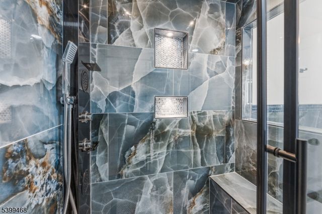 28 Charles St, Clifton City, NJ 07013