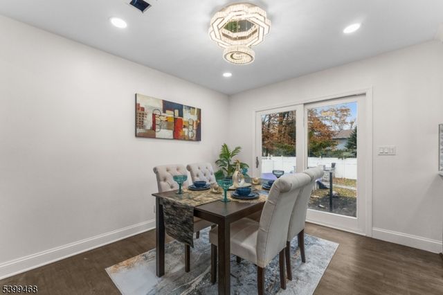 28 Charles St, Clifton City, NJ 07013