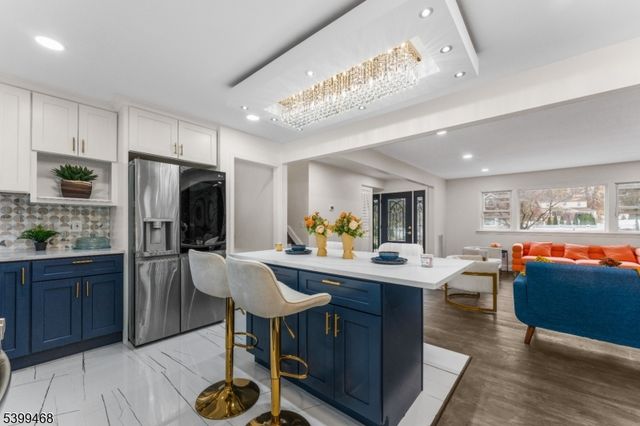 28 Charles St, Clifton City, NJ 07013