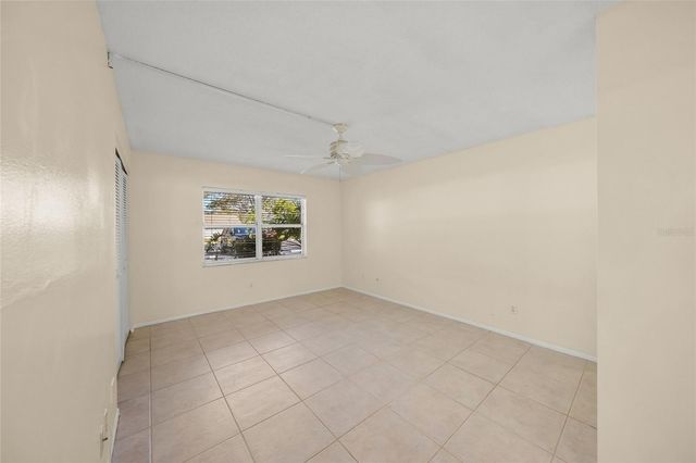 7860 PALM AIRE LANE 105, Sarasota, FL 34243