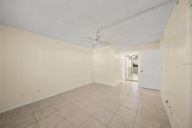 7860 PALM AIRE LANE 105, Sarasota, FL 34243