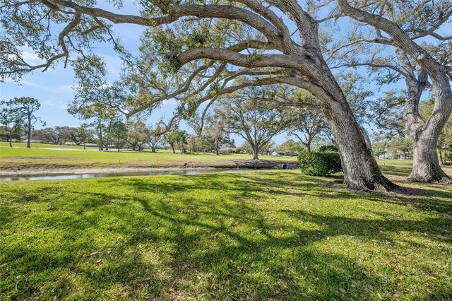 7860 PALM AIRE LANE 105, Sarasota, FL 34243